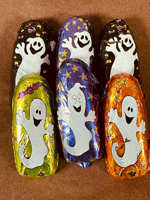 Mini Ghosts Chocolates 12 oz box
